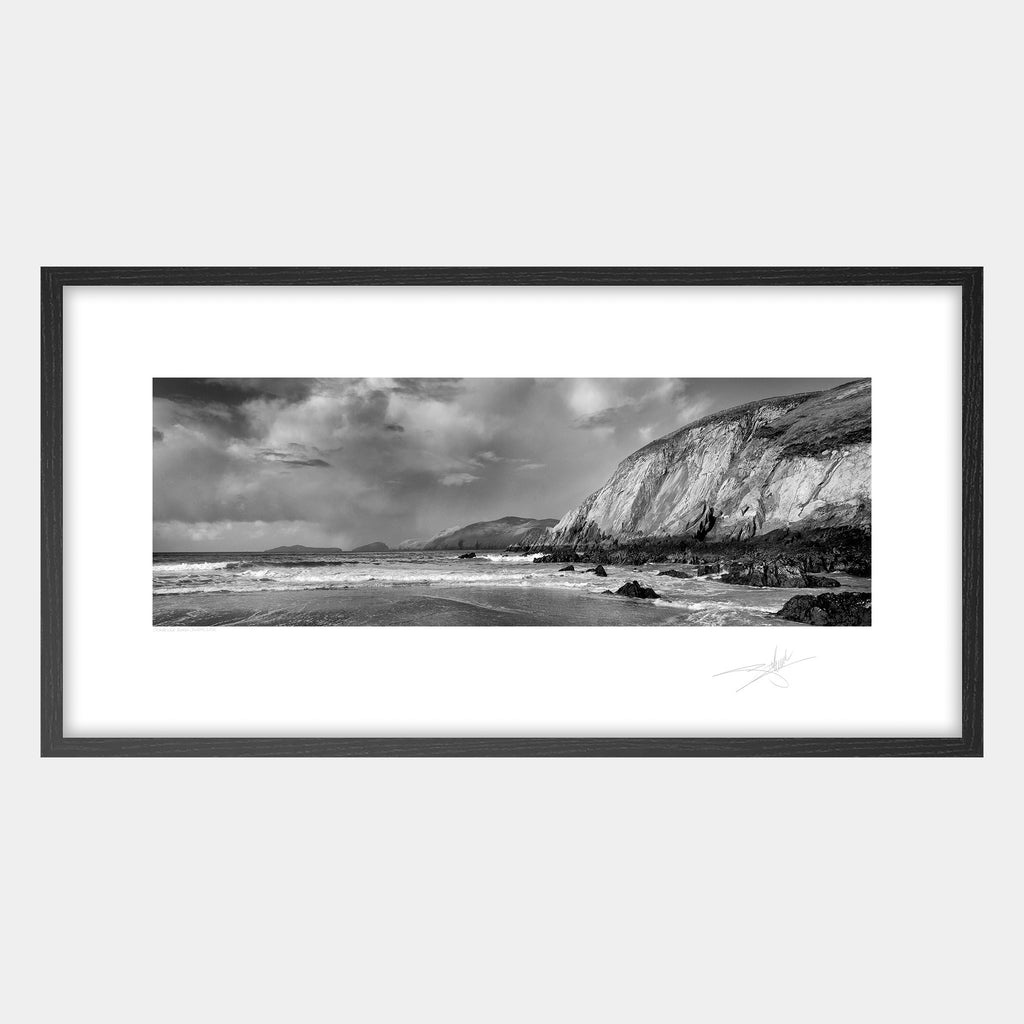 Coumeenole Beach