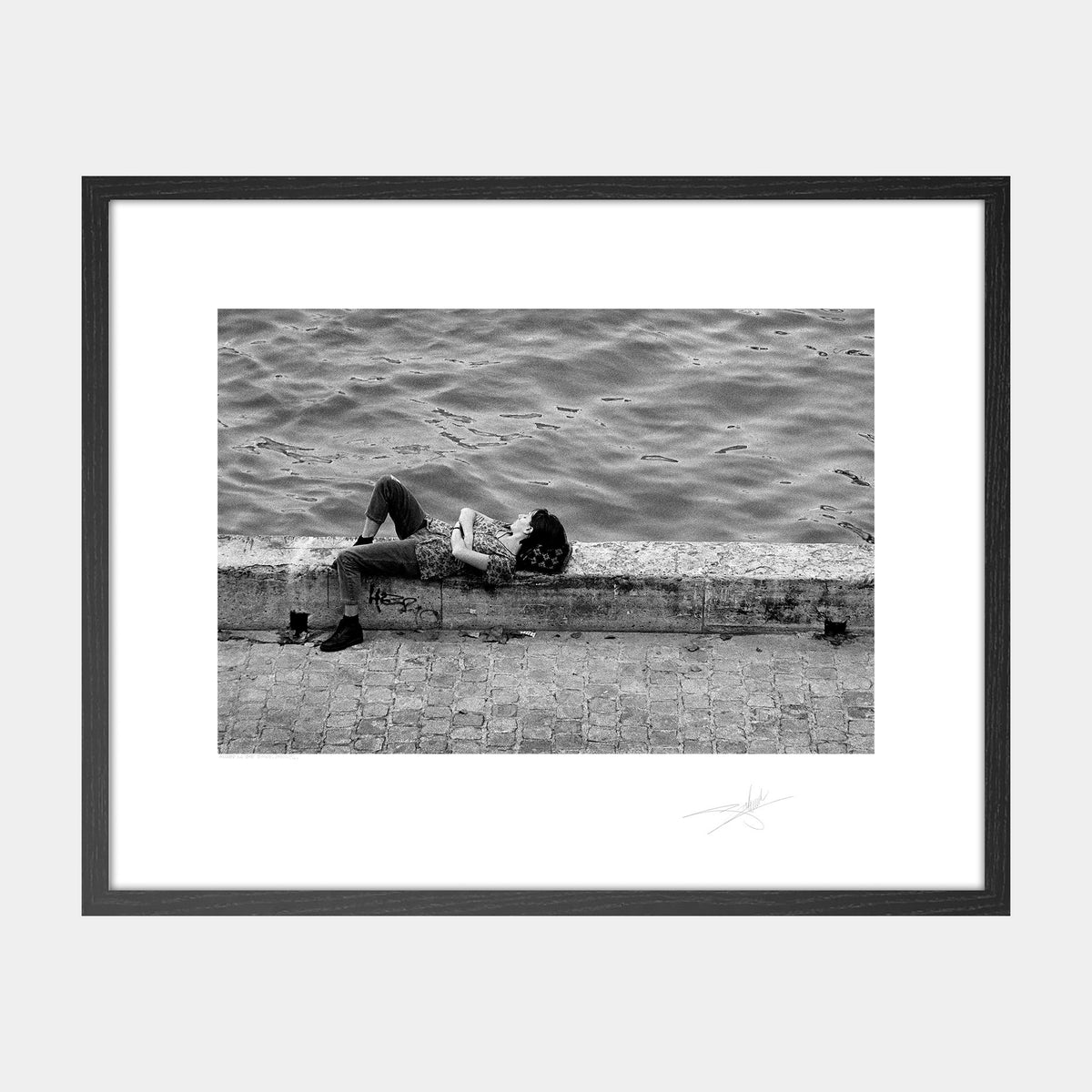 Asleep on the seine