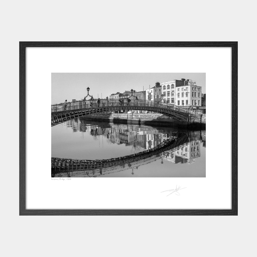 Ha'penny Bridge Dublin 1988