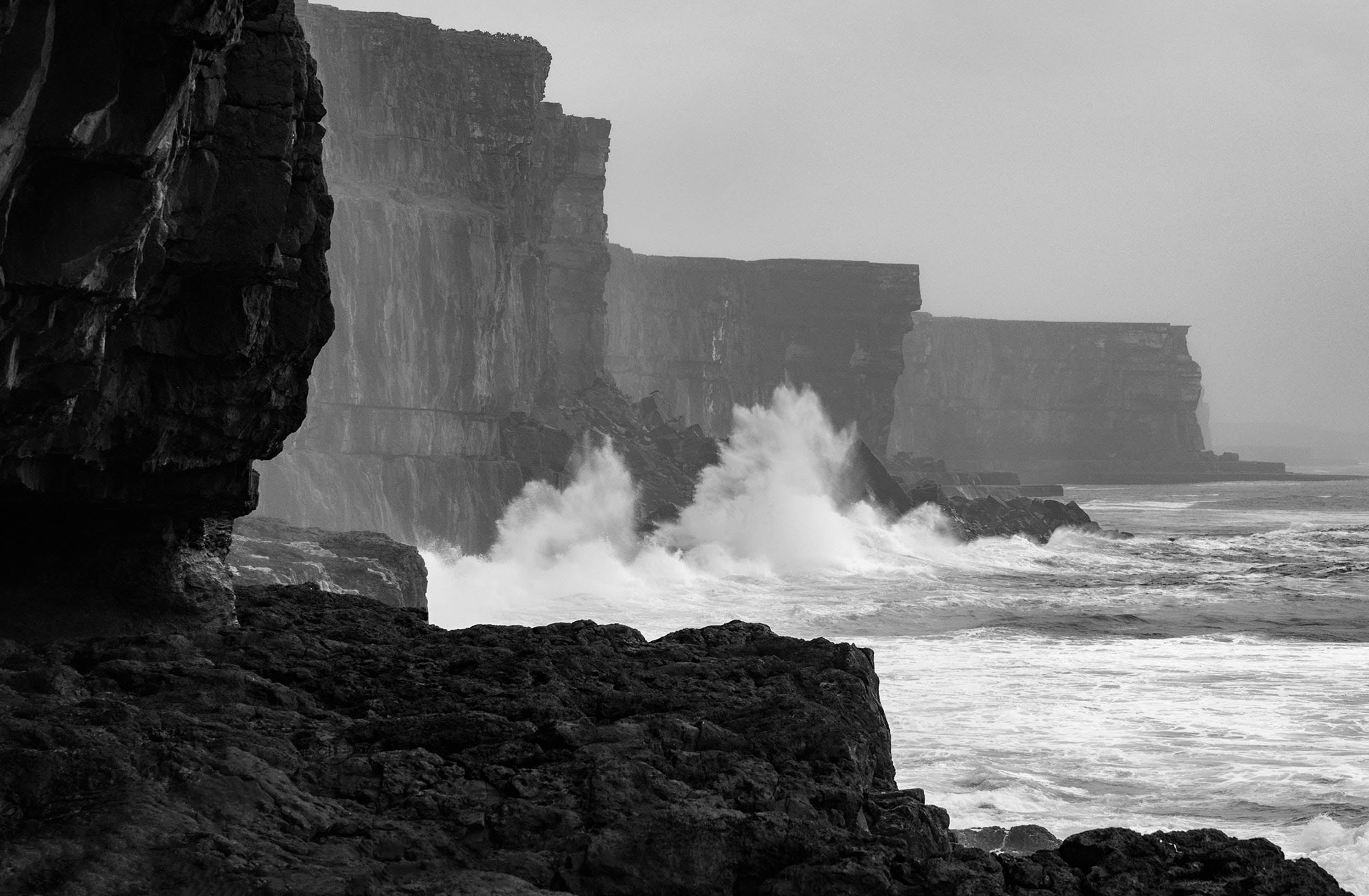 Crashing wave
