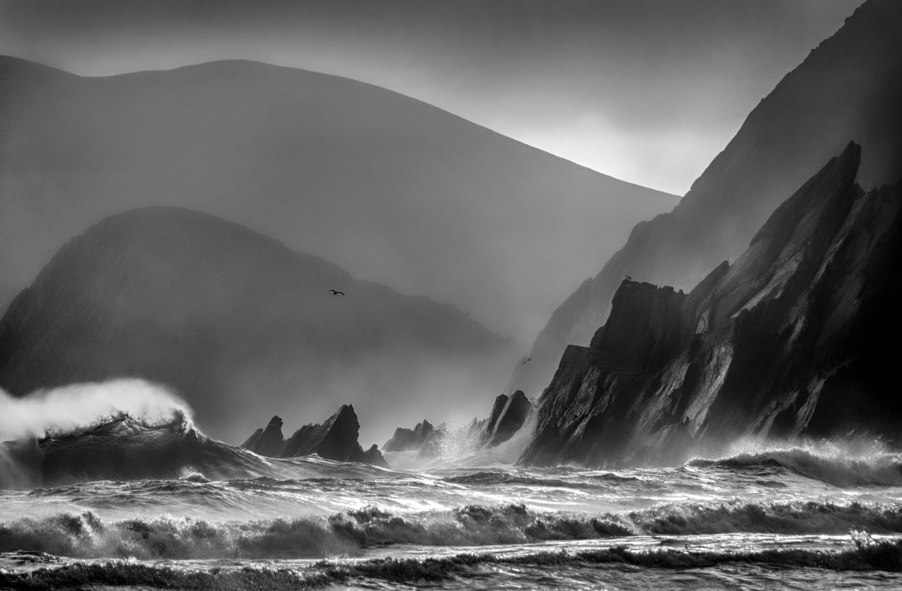 Coumeenole waves