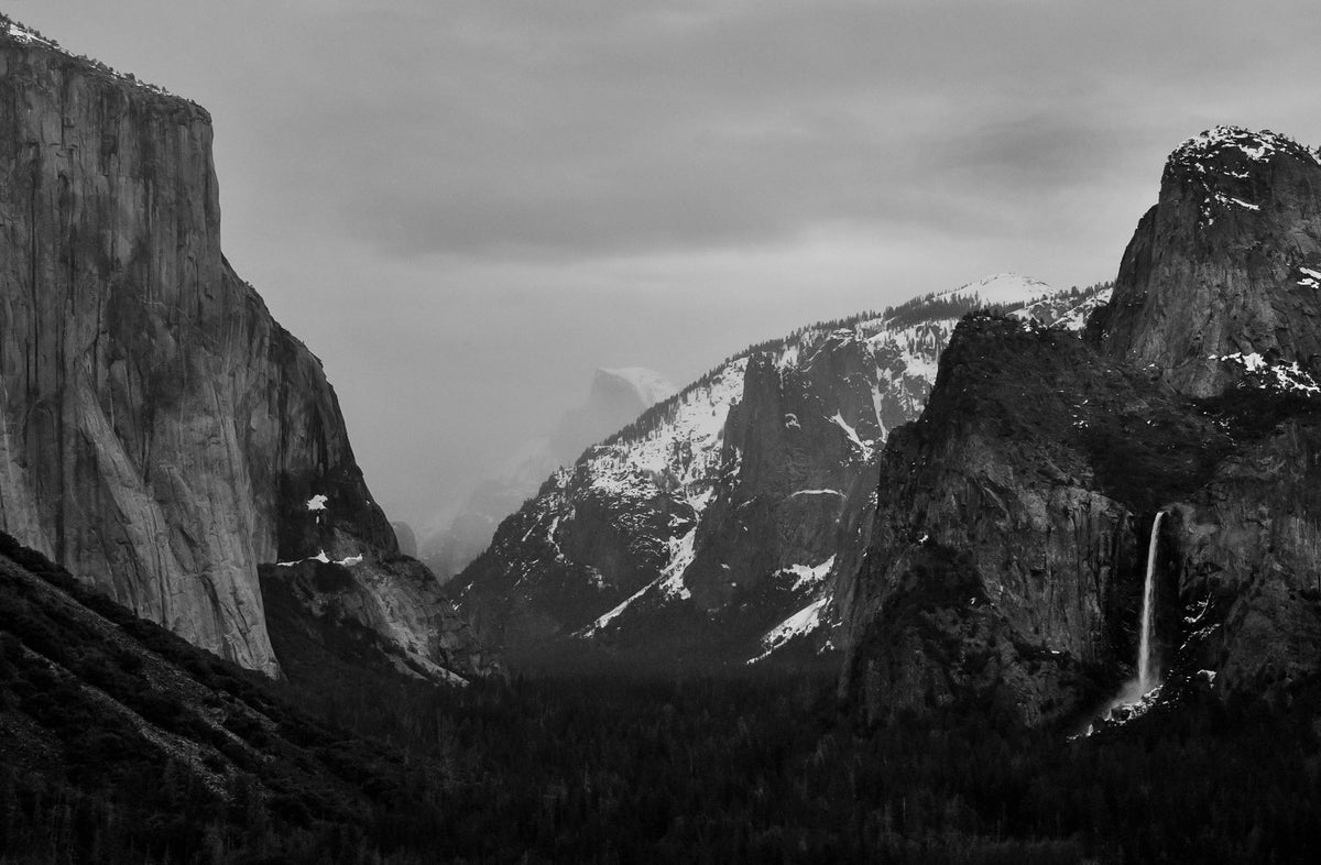 Tunnel View