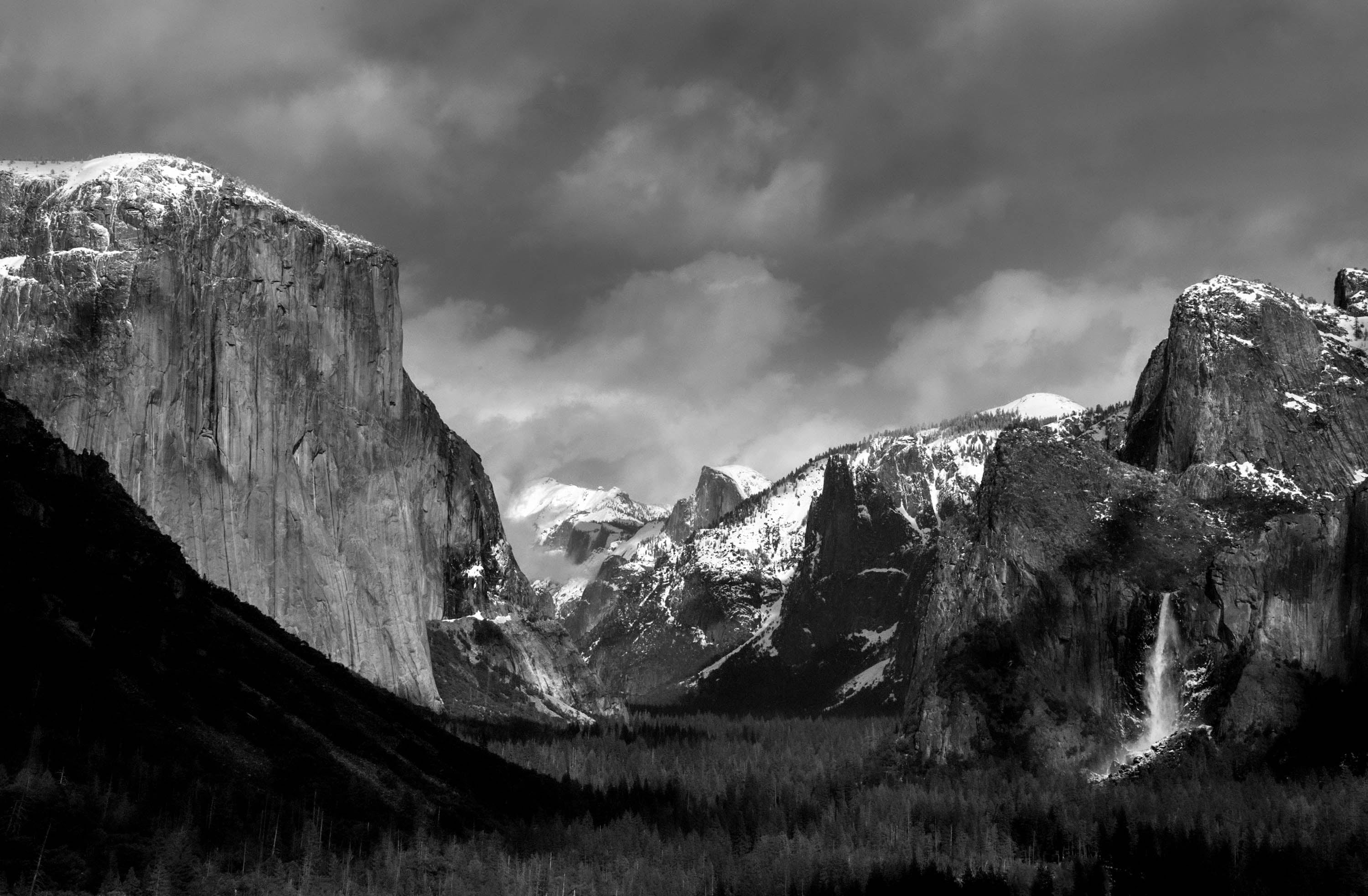 Tunnel View