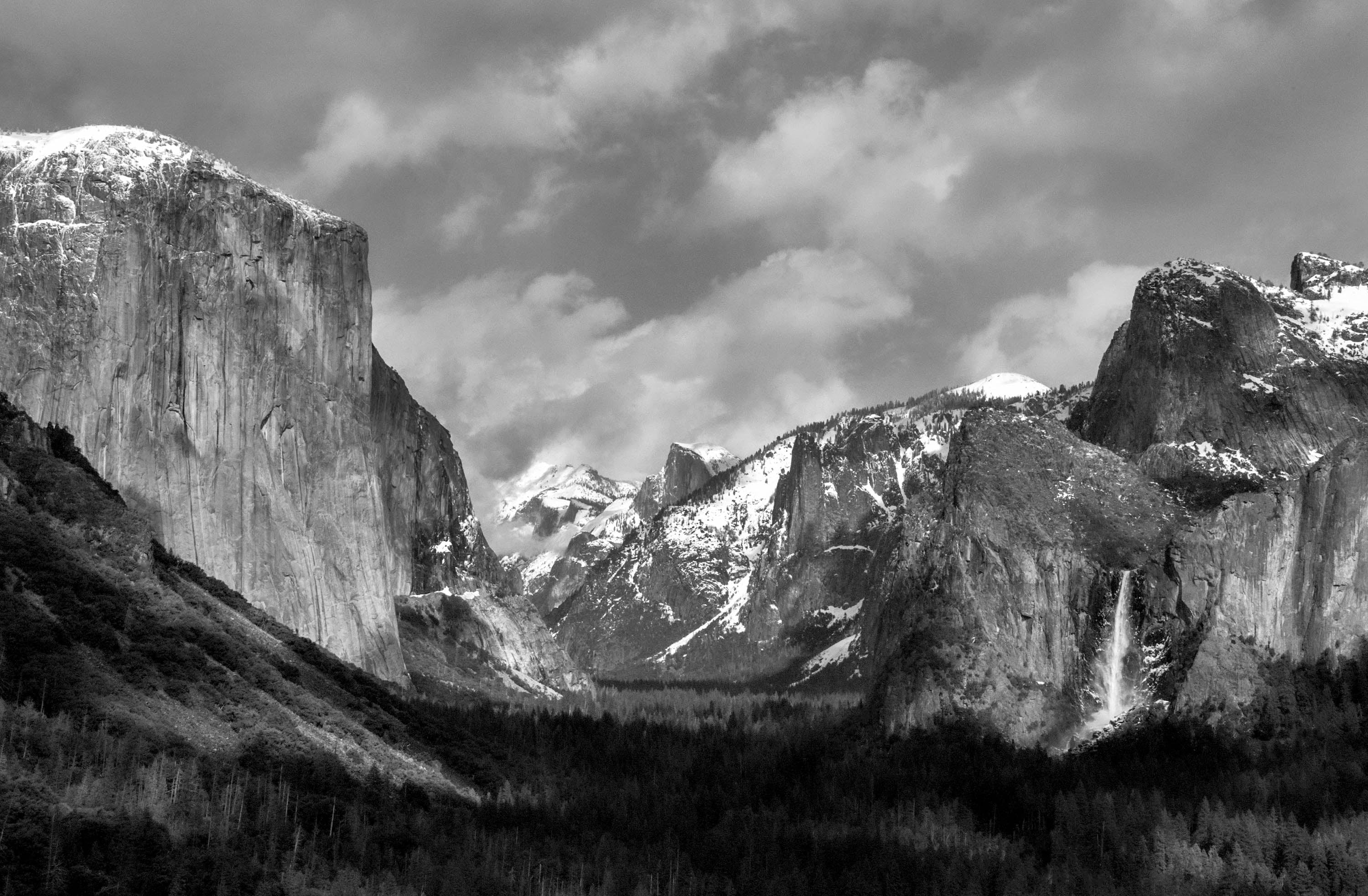 Tunnel View