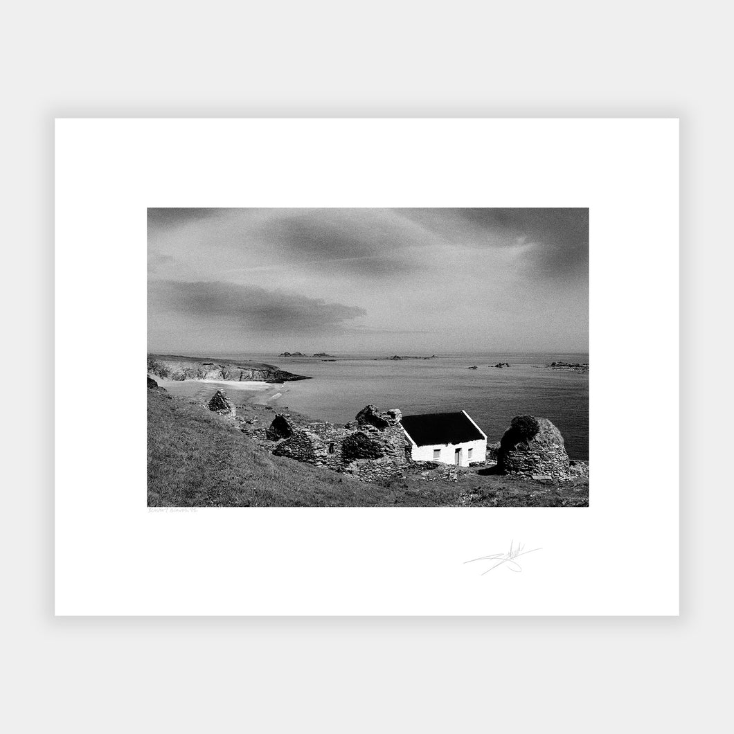 Cottages Blasket Islands '98 Ireland